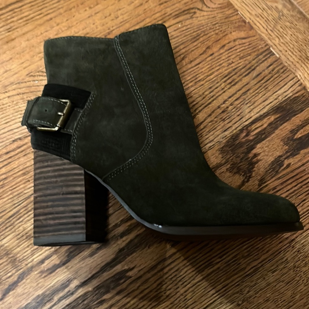 Sbicca leather boots brand new in the box